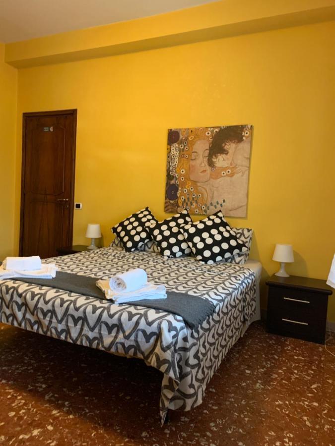 Bella Roma - Ee Hotel Eksteriør billede